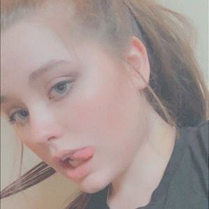 Meet your Posher, Naomi